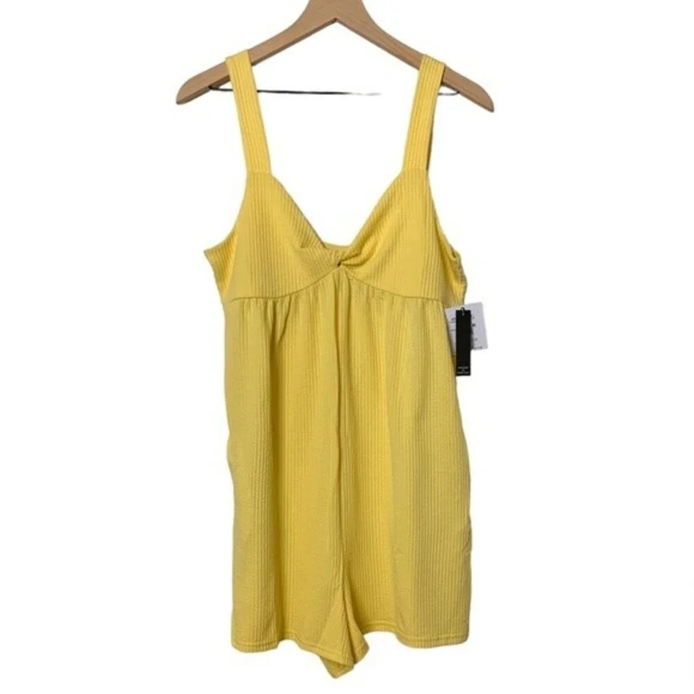 NWT ONEILL THEA KNIT ROMPER IN YELLOW . SIZE LARGE